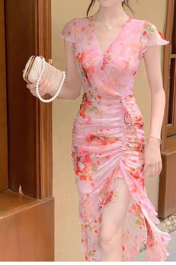 ドレス パーティー 二次会 膝下 半袖 Vネック マーメイド スレンダー タイト スリム ストレート 細身 ベルライン フリル スリット サイドスリット 可愛い きれいめ 大人可愛い 上品