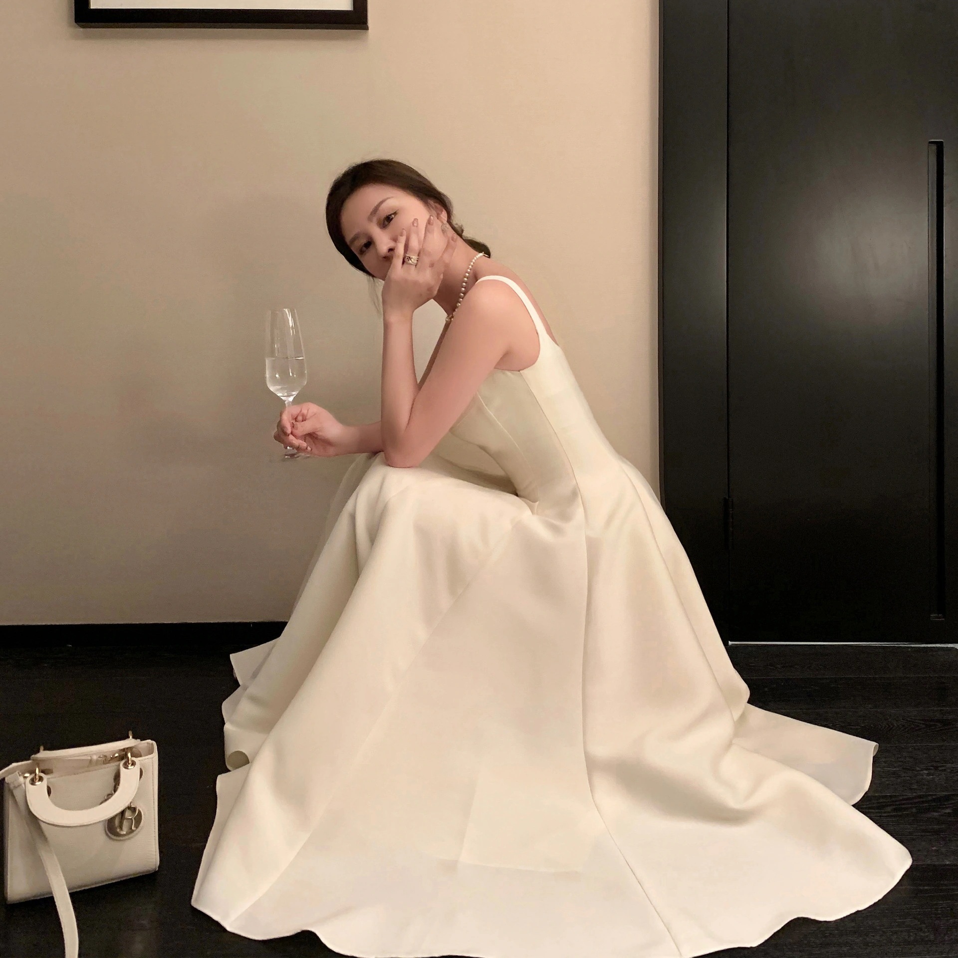 白いスカート2025サスペンダードレス小さな白いスカートウエスト閉じる毎日のウェアラブルドレスライトウェディングドレス