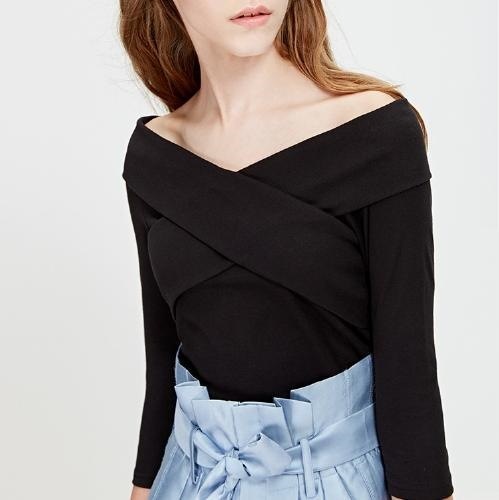 2184.クロスデザイン トップス(ブラック)