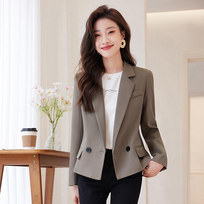 テーラード ジャケット レディース 女性用 ショート ブレザー スリムフィット 春秋 カジュアル 通勤 オフィスワーク ショッピング 入学式 タウンユース