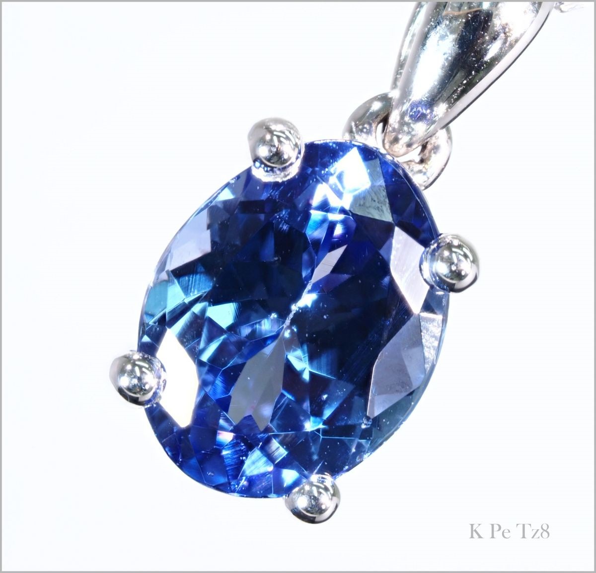 厳選 天然 タンザナイト ネックレス 大粒 K18WG 18金製品 国内生産