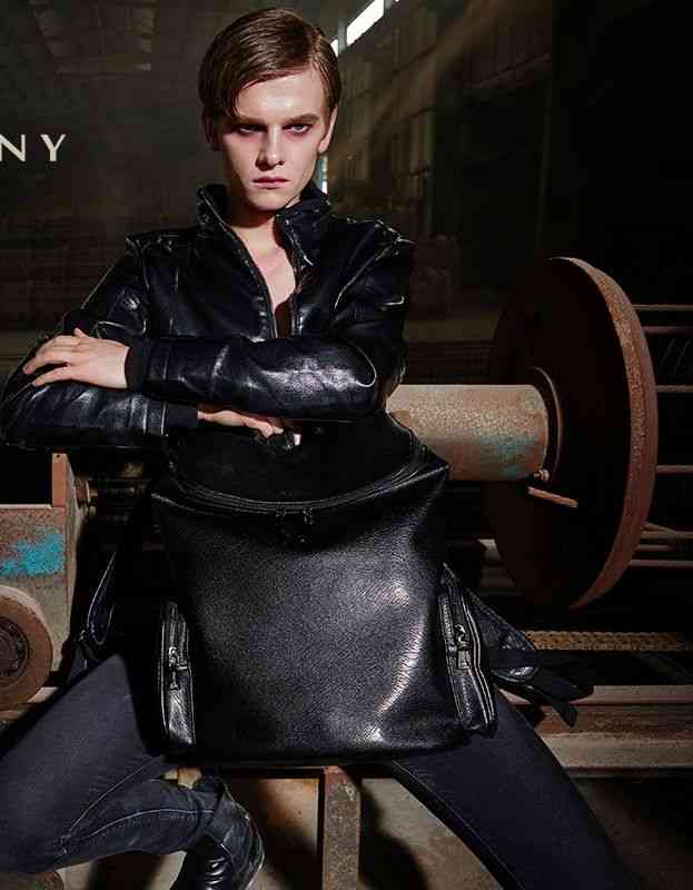 リュック メンズ ブランド ランキング PC 2WAY ブランド 大学生 冬 秋 リュックサック パソコン 小さめ ビジネスバッグ 軽量 ビジネス 通学 大容量 通勤 おしゃれ スポーツ ビジネスリュ