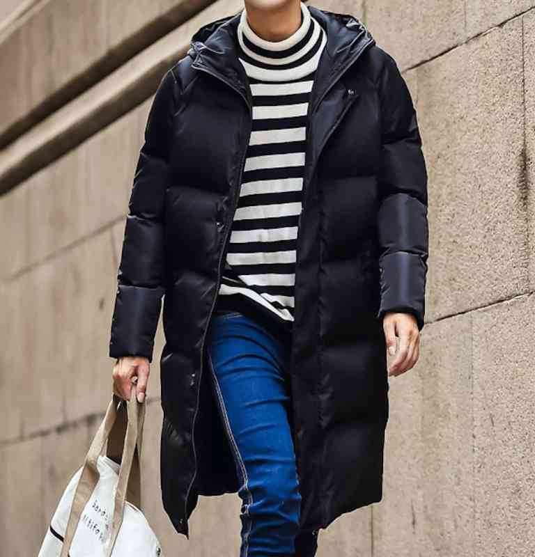 ダウンジャケット メンズ 人気 高級 大きいサイズ 春 軽量 フード 細身 ダウン 40代 スリム 黒 冬 光沢 暖かい コスパ コート 秋 アウター おすすめ 白 中綿 ブランド ビジネス 防寒 ロ