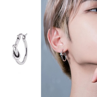 NCTテヨンst. ノットシェイプ925 SILVERピアス