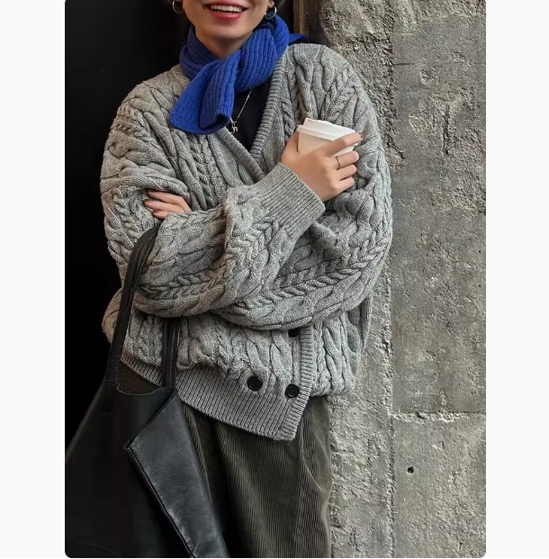 ニットカーディガン ケーブルニット ケーブル編み レディース トップス カーディガン 羽織 ショート 長袖 フェミニン 前開き ボタン かわいい 大人可愛い きれいめ シンプル カジュアル おしゃれ