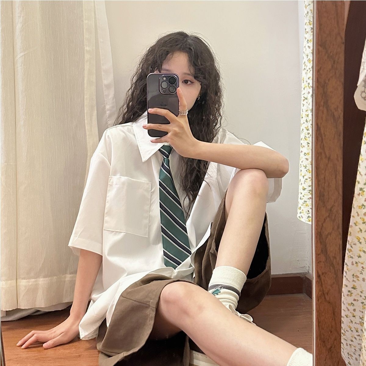 ゆったり 半袖 白 シャツ レディース アウター レトロ 学生 シャツ 薄手 トップス レディース おしゃれ581