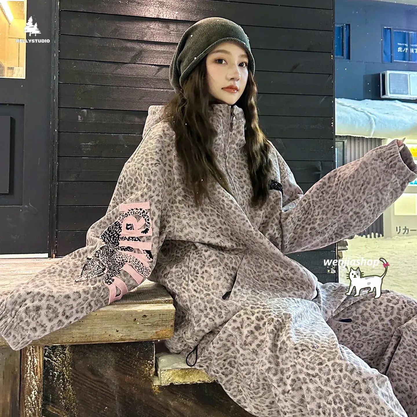 出荷が迅速であるスノーボードウェア 2026 2026 上下セット メンズ レディース ジャケット パーカー パンツ ズボン ピンク ヒョウ柄 撥水 おしゃれ 3L 韓国風 スノボウェア スノーウェア 73,334円