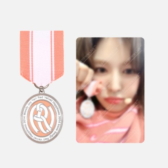 Red Velvet SMCU EMBLEM BADGE - SMCU EXPRESS@KWANGYA
