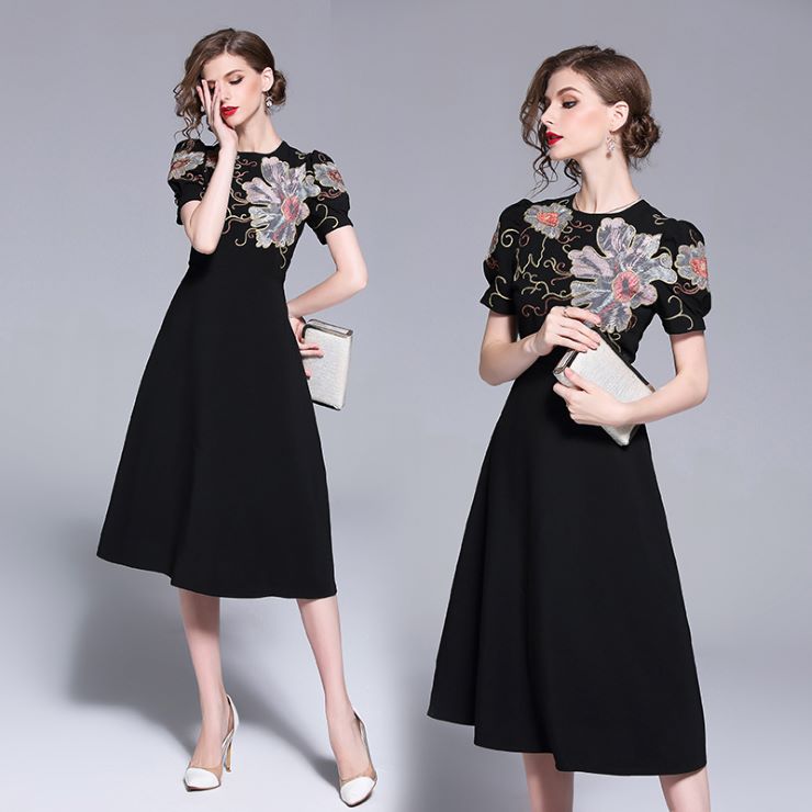花刺繍ハイウエストブラックドレス 入園式 ワンピ　結婚式 二次会 入学式 大人 上品 卒業式 OL レディース ミディアム丈 半袖 花柄 刺繍 春 夏 秋 冬