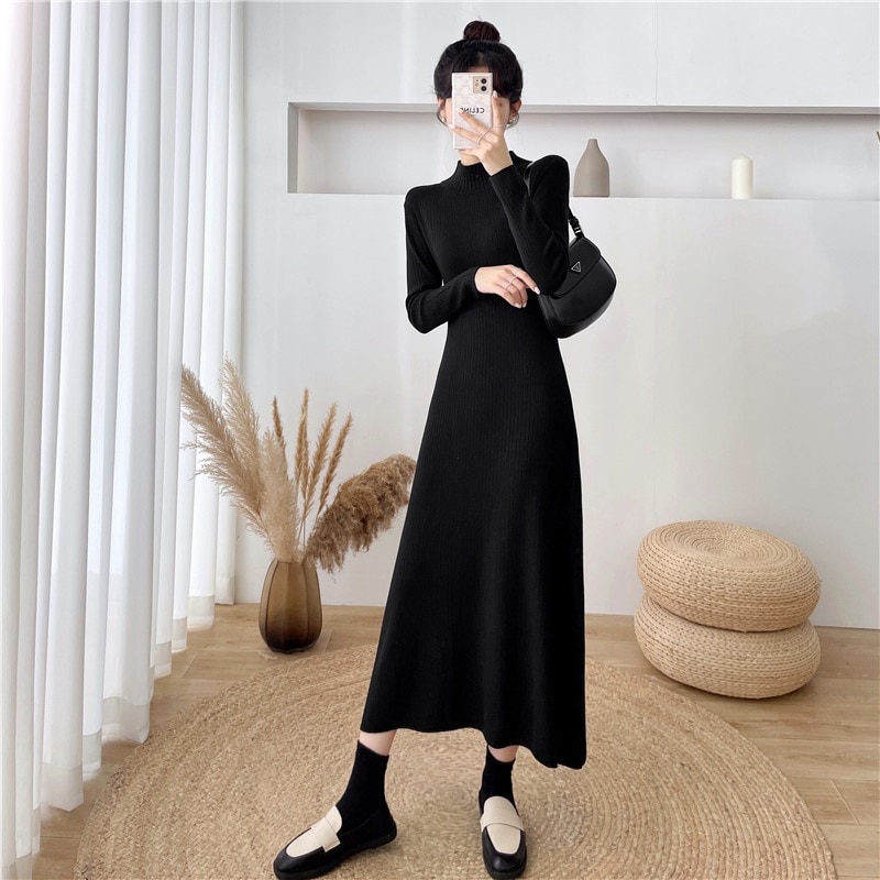 ヘップバーンスタイルハーフハイネックセータードレス小さな黒いドレスサブ毎年秋と冬の新しいウエスト黒ニットワンピース女性