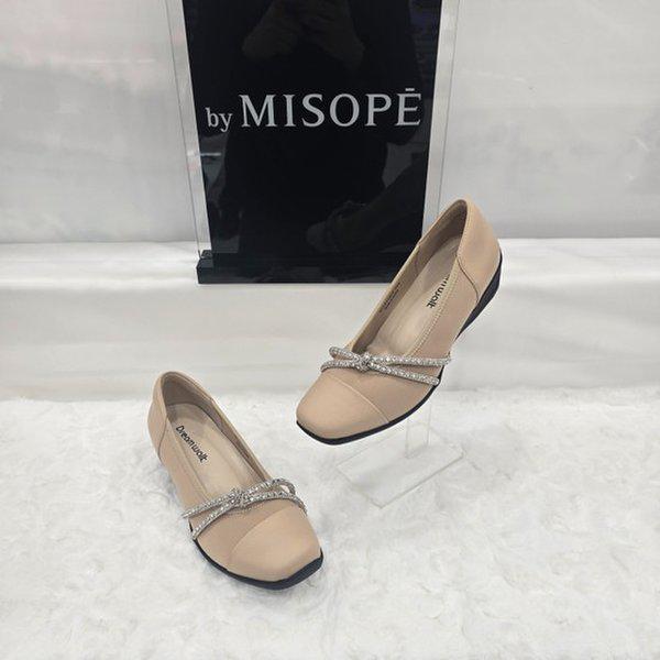 By 女性キュービックストラップフラットシューズ 612HT411DS002 BEIGE 1 JJ