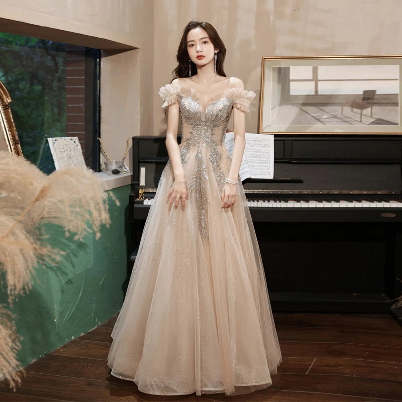 6月の新製品プロモーション最終日 ウェディングドレス ウエディングドレス カラードレス カクテルドレス ロングドレス パーティードレス 発表会ドレス 演奏会 ステージドレス イブニングドレス 大人 シ