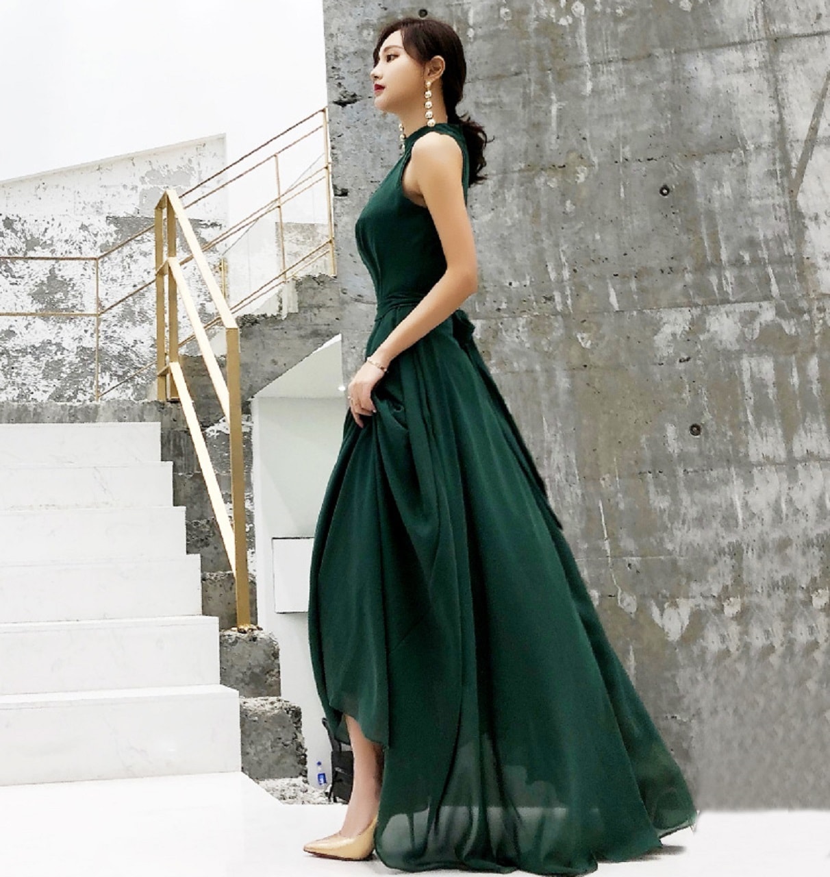 レディース パーティードレス フレア ドレープ ダークグリーン ノースリーブ ホルターネック