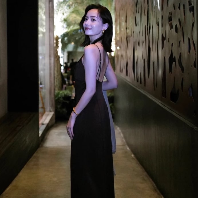 ANUANS バックオープンマーメイド　ドレス