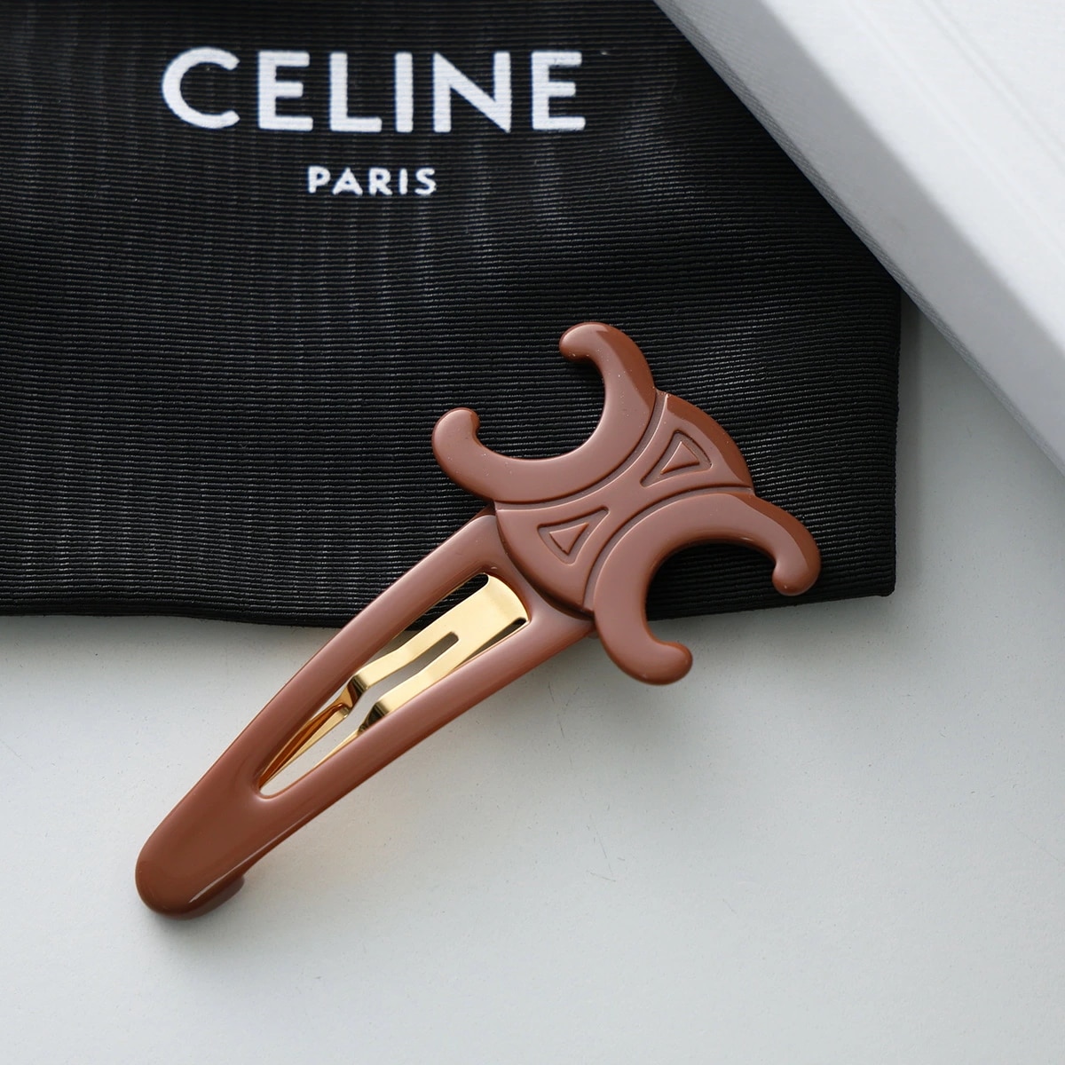 CELINE セリーヌ ヘアクリップ Large Snap Hair Clip ラージ スナップ 460PT6CSC.03GR レディース トリオンフ ヘアアクセサリー ヘアピン Camel/Gold