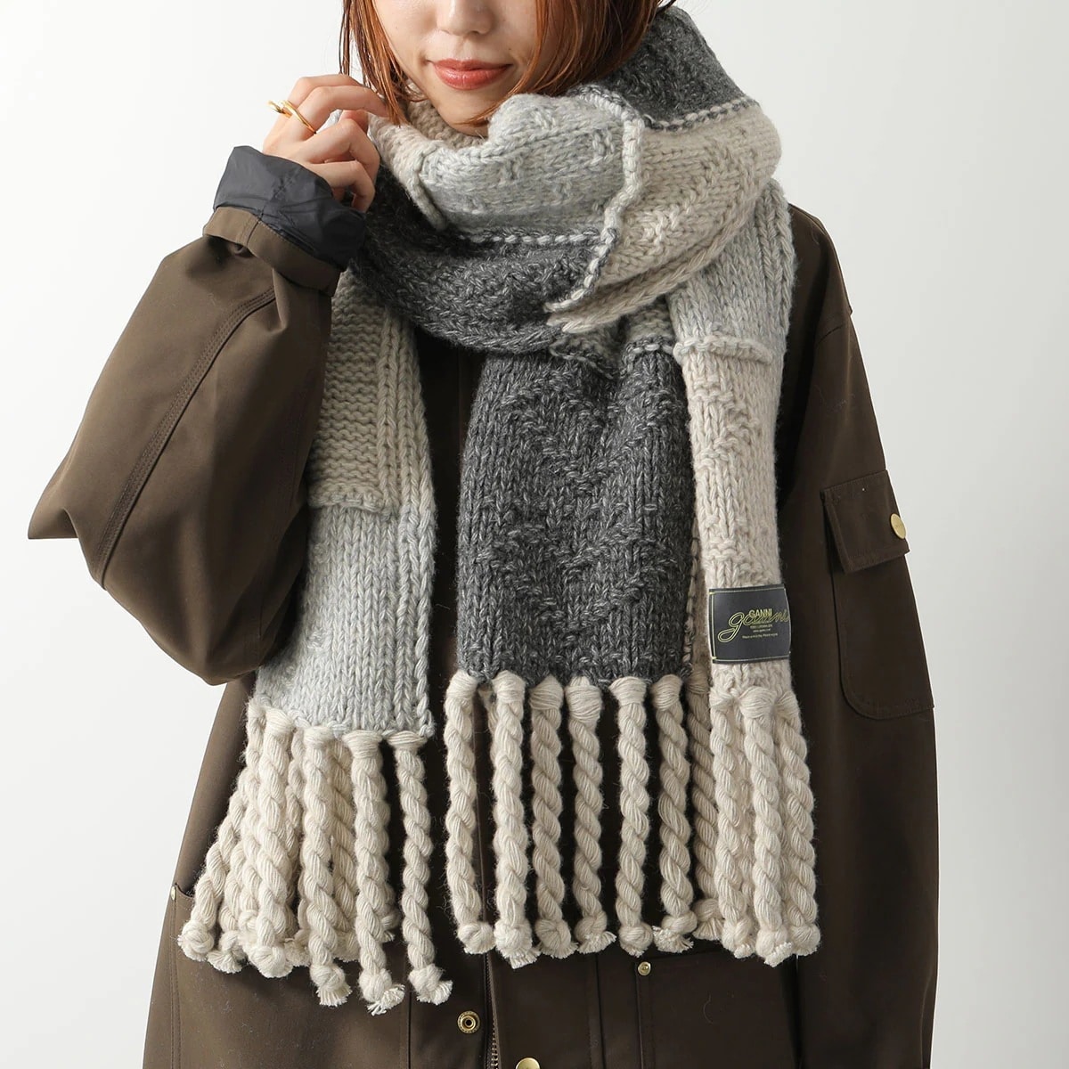GANNI ガニー マフラー A6662 5940 レディース フリンジ ウール オーガニックコットン ロゴラベル 999/Multicolour 【ts】