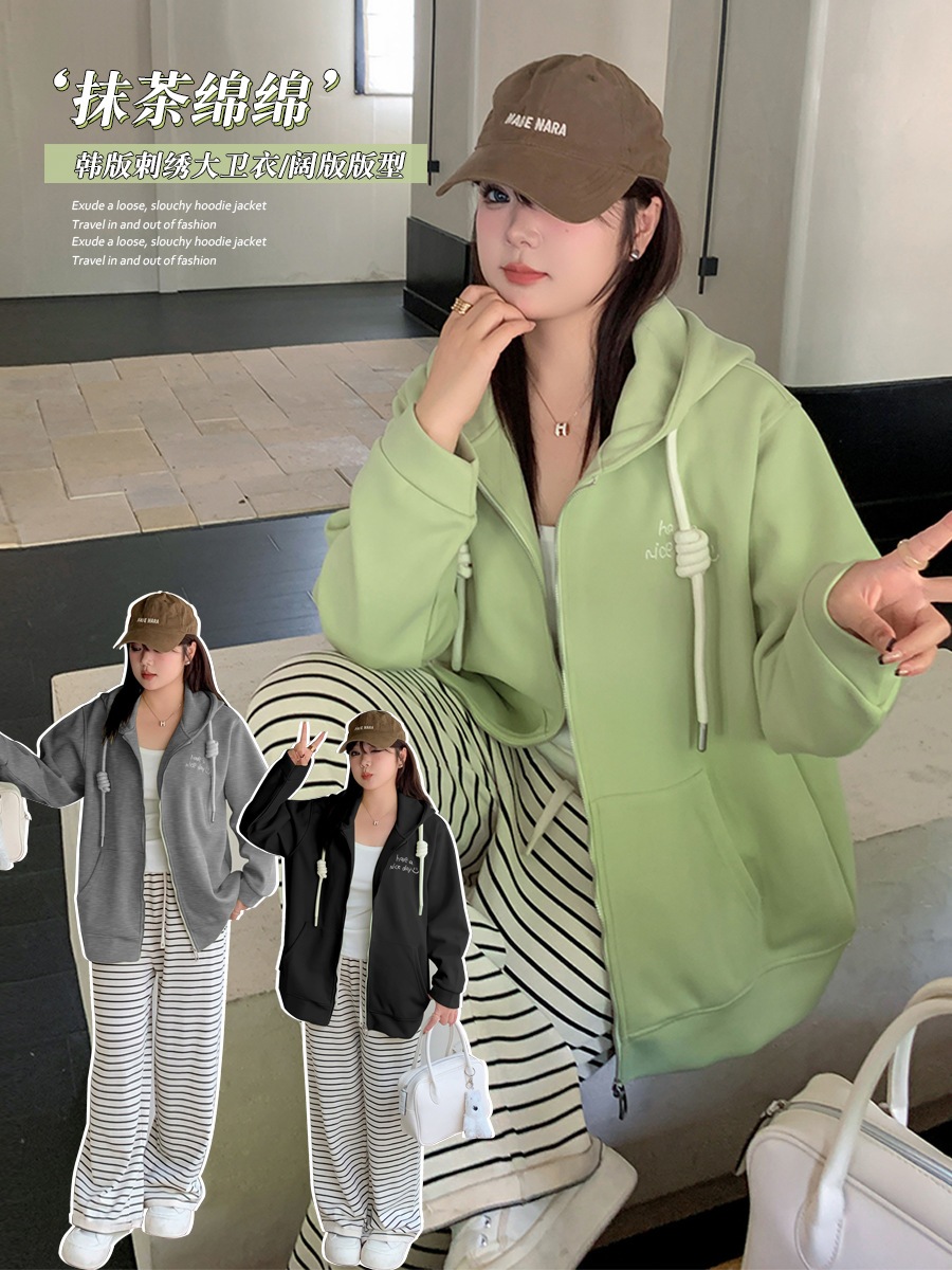 【ぽちゃまに】 2024秋新品 パーカー XL-5XL 学院風 大きいサイズ 体型カバー フード付き レディース 刺繍 トップス ジャージ メガ割