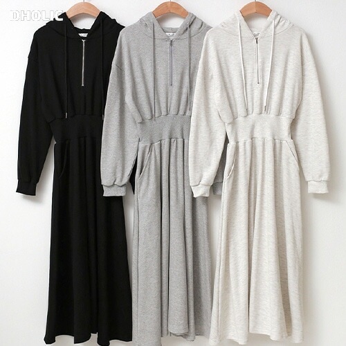 [メガ割りSALE]ハーフジップフードAラインスウェットワンピース
