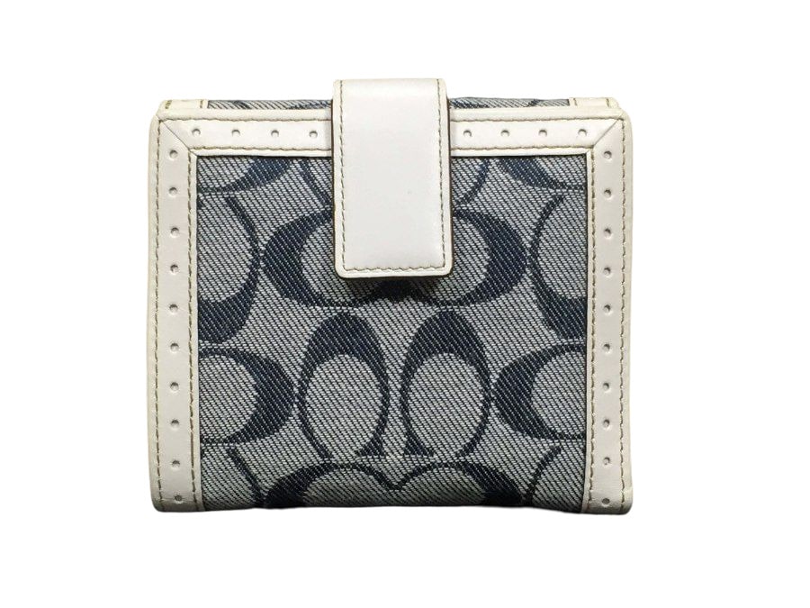 二つ折り財布 シグネチャー 小銭入れあり ホワイト系 【中古品】