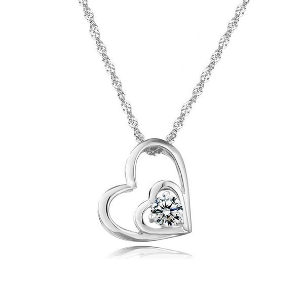 ダブルハートモチーフキュービックネックレス送料無料！ LUPIS