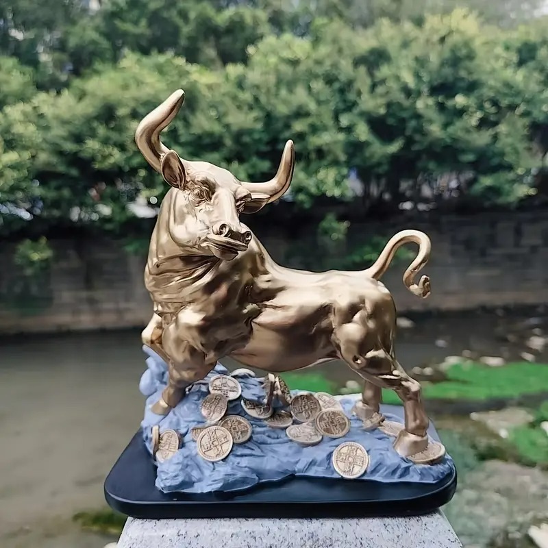 置物 牛 うし オブジェ ゴールド フィギュア 金運 ゴールデン 開運 縁起物 黄金 かっこいい 幸運 オフィス リビング 書斎 ロビー 寝室 4-7