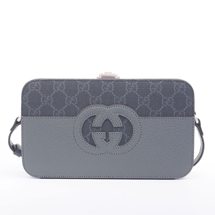 【美品】グッチ カットアウト GG GGスプリーム インターロッキングG メンズ 【ショルダーバッグ】