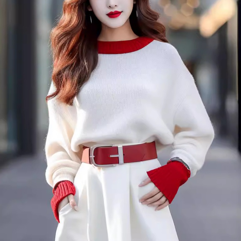 11 背が高くファッショナブルなヨーロッパ製品美しい怠zyな白いセータースーツスカートを見ている完全な光と成熟した小さな人の冬のドレス