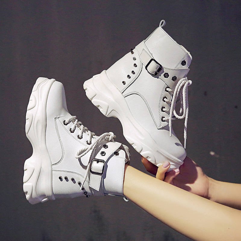 ブーツ ショート丈 カジュアル l レースアップ お出かけ 厚底 6,217円