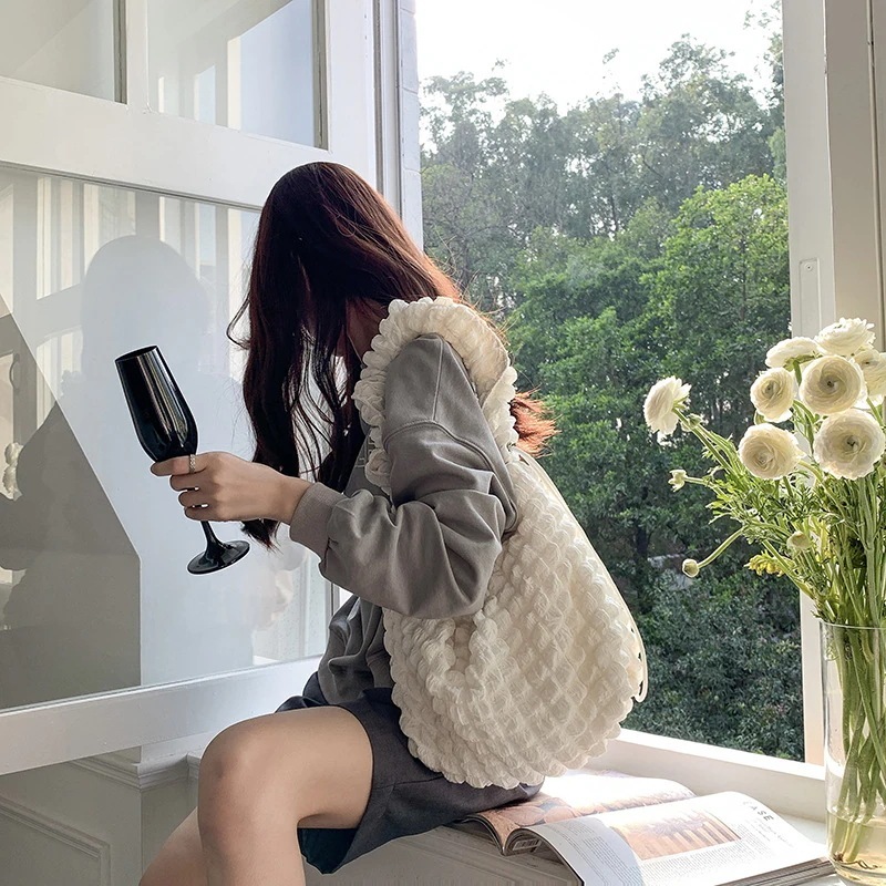 ギャザー ショルダーバッグ カジュアル 雲 大容量トートバッグ エコバッグ 手提げバッグ かたかた掛け