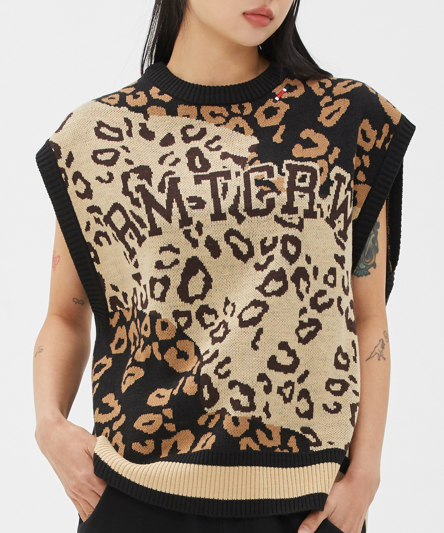 ロマンチッククラウンレオパードニットベスト_ベージュ