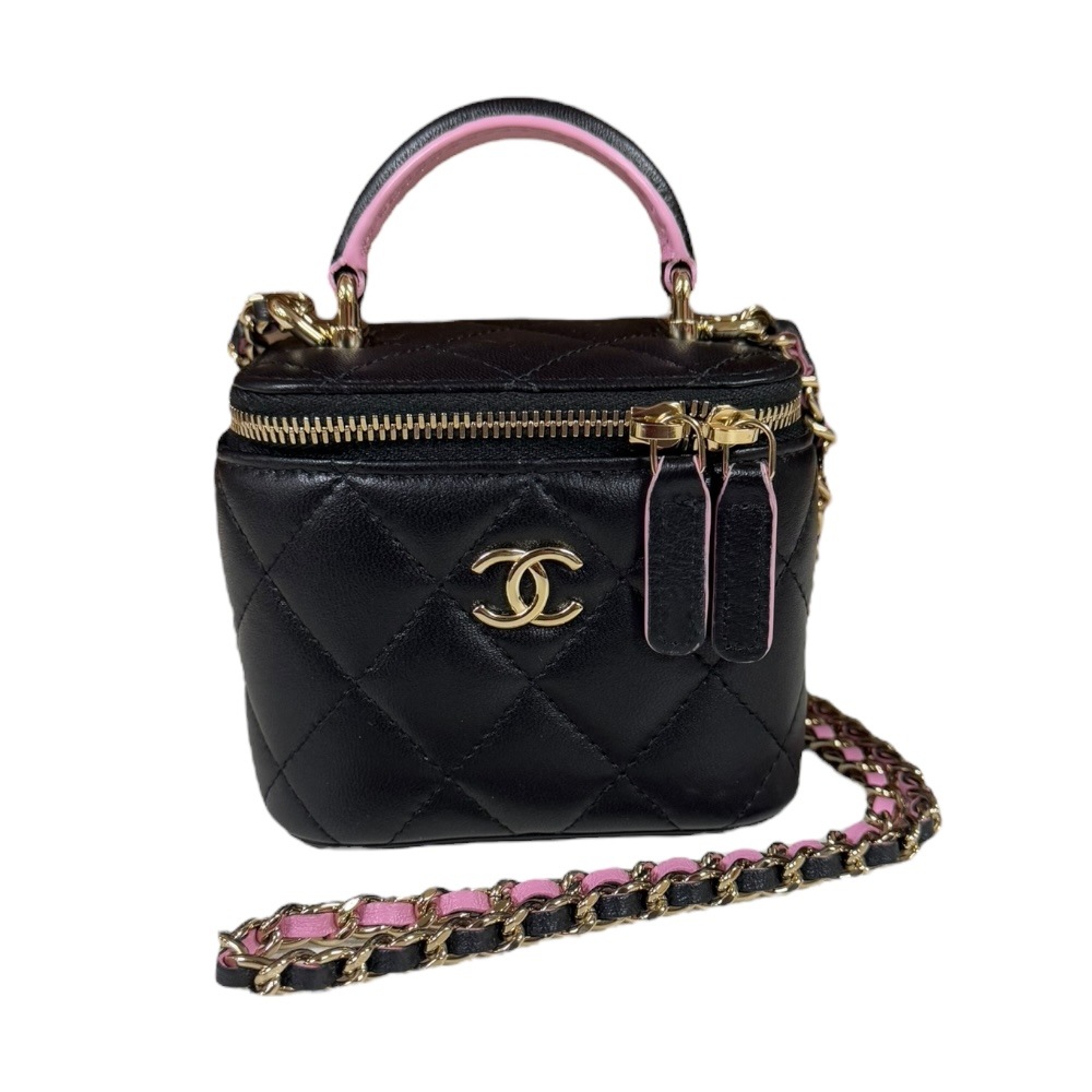 シャネル スモールバニティケース マトラッセ ショルダーバッグ ラムスキン AP2198 ブラック CHANEL 中古 美品