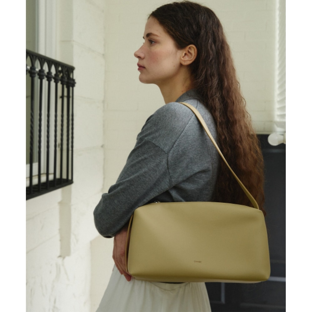 OVHEE ミヌ ショルダーバッグ Olive Green Minu Shoulder Bag