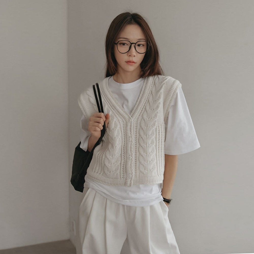 モルディルーズケーブルニットベスト