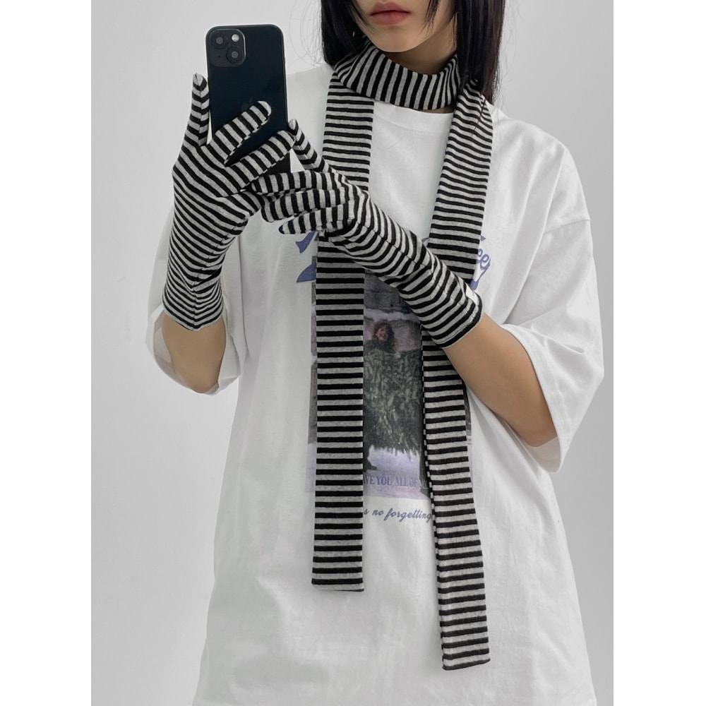 ブラックアップクレマチーセット (グローブマフラー)