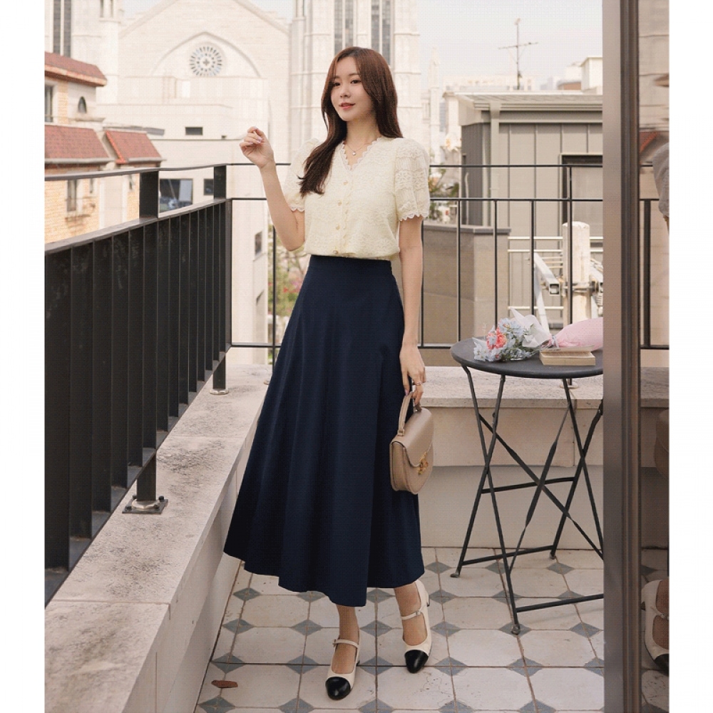 クリック＆ファニーロアントフレアスカート