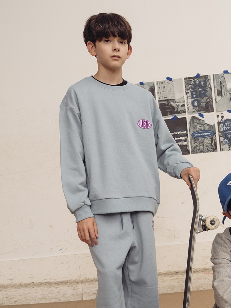 エンブレムスウェットシャツ_スカイブルー_엠블럼 스웻 셔츠_스카이 블루