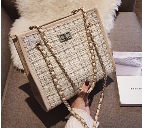 ツィードショルダーバッグ エレガント バッグ かばん レディースバッグ 流行り 収納 機能性 便利 スクエア型 ツィード かわいい 大人可愛い きれいめ シンプル 大人 上品 おしゃれ かっこいい