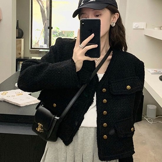 【取寄：納期2週間】ジャケット ツイード ショート丈 おしゃれ アウター ジャケット レディース ブラック ゴールド ボタン ジャケット レディース ノーカラー ポケット ジャケット ツイード 6,134円