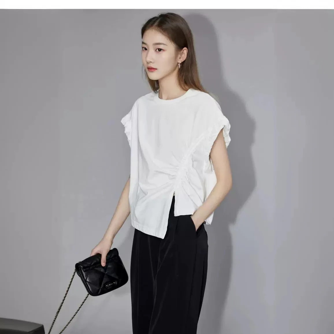 【在庫整理】高級ファッションデザイン感tシャツ夏半袖新型ショート丈スリム不規則上着ティーシャツ