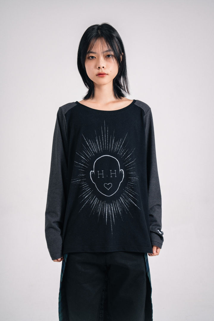 24FWTOP001_C1_Printed 長袖Tシャツ UNISEX Boat Neck Top Free Size 6,090円