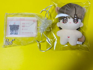 TXT テヒョン マスターニム　ぬいぐるみ　 10ｃｍ Qoo10] TXT テヒョンマスタニム ぬいぐるみ