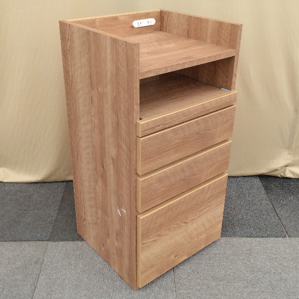 アルファタカバ すっきり片付く充電ステーション