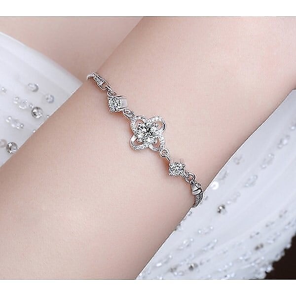 ブレスレット ホワイトクローバー 四つ葉 3連粒ダイヤ ホワイト モチーフ プラチナ仕上げ シルバー925 彼女 妻 女性 プレゼント 人気