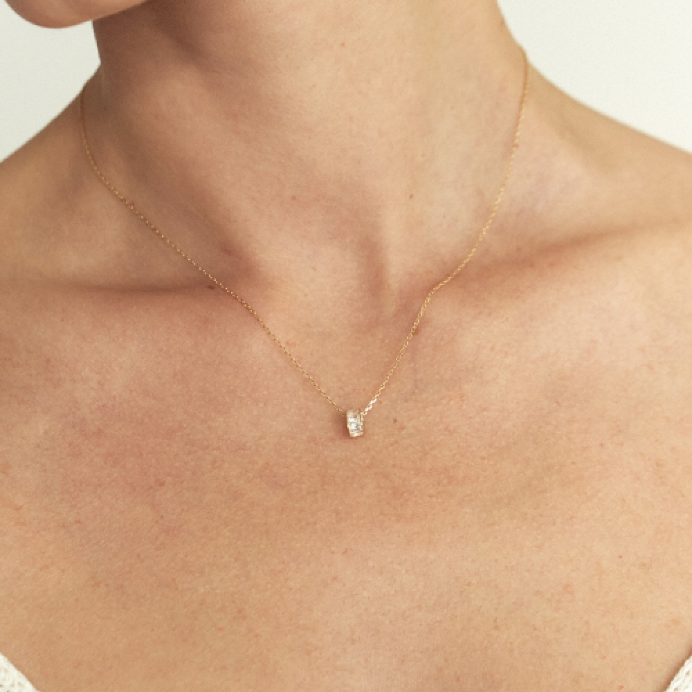 LUNNE 14k バゲットチャンネルセッティングロンデルペンダント S (14K ゴールド) LFP11