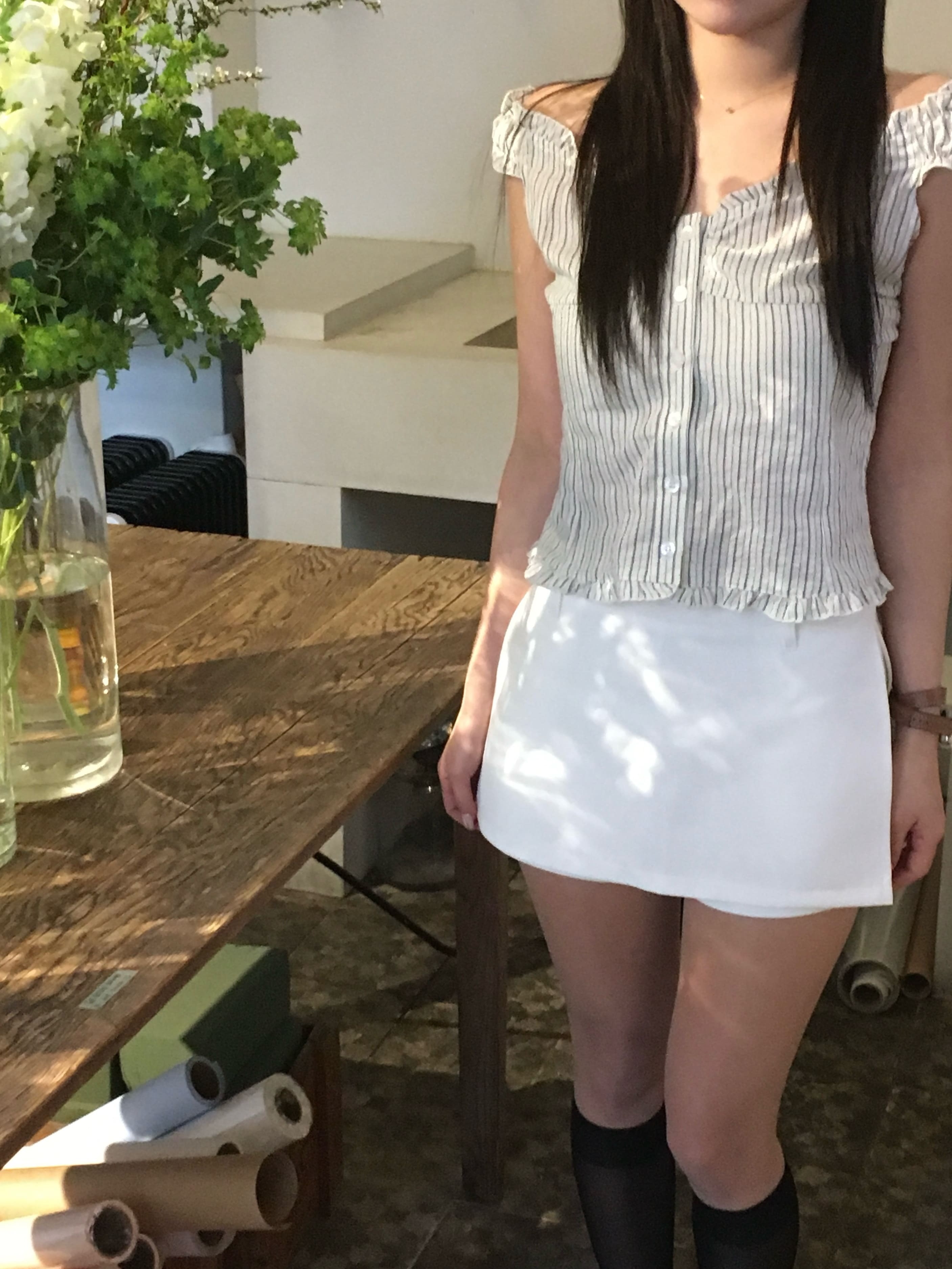 モーキー フリル 袖なし ブラウス