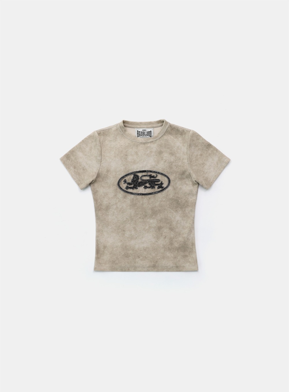 【BADBLOOD】 LION PATCH SHORT SLEEVE SLIM FIT : WASHED BEIGE