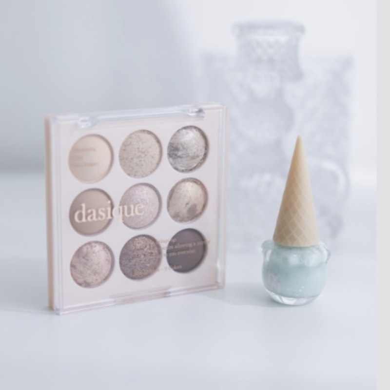 （ネイル贈呈）シャドウパレット 8g 21 アーモンドバニラ/Almond vanilla