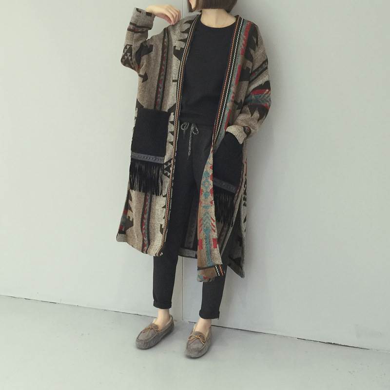 ロングカーディガン レディース カーデ アウター ロング丈 袖あり 長袖 秋 冬 派手 柄 羽織り 10代 20代 30代 40代 韓国 ファッション レトロ おしゃれ ガーリー モード系 大人可愛い