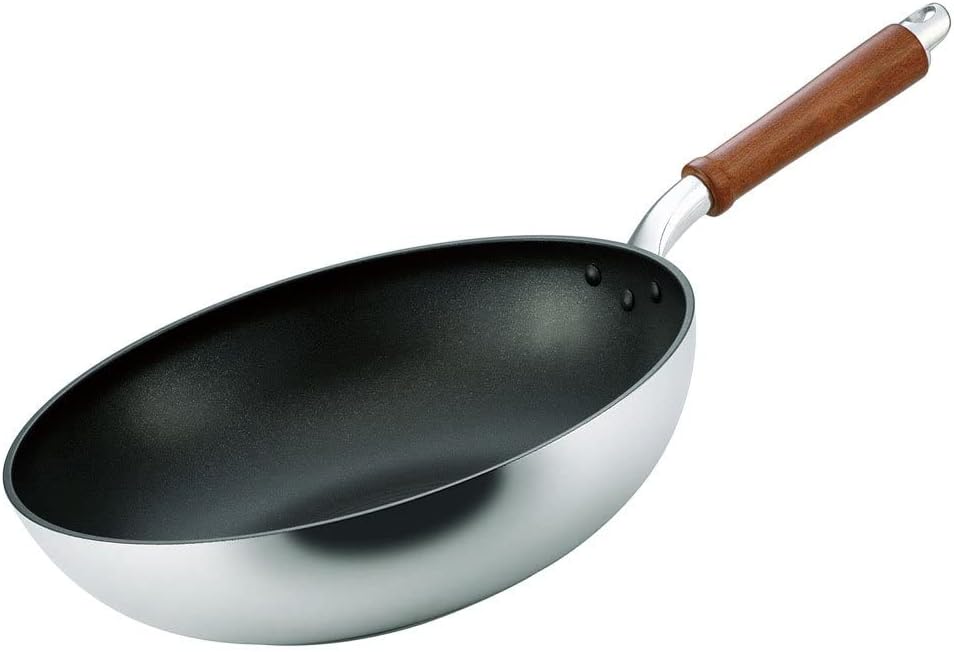 アルミ いため鍋 32cm 軽量 ガス火 日本製 深め 軽い 全面均一加熱 時短フライパン 丈夫 アルミ鋳物製 キャスト 熱変形に強い 木柄