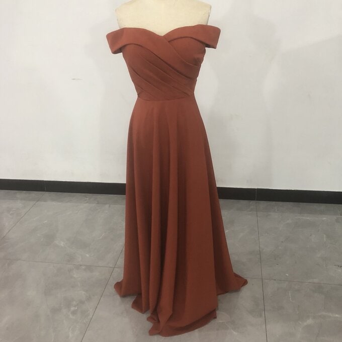 オフショルダー カラードレス テラコッタ色 おしゃれ上級者に人気！